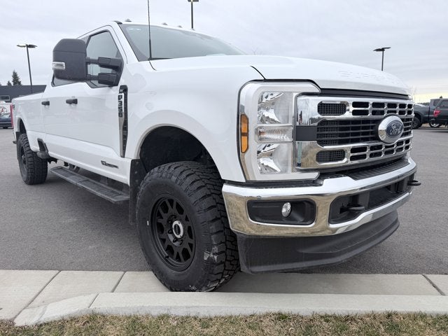 2024 Ford Super Duty F-350 SRW XLT