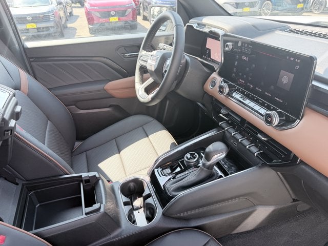 2024 GMC Canyon 4WD AT4