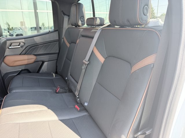2024 GMC Canyon 4WD AT4