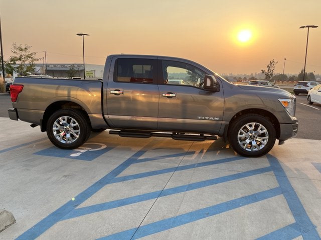 2024 Nissan Titan SV