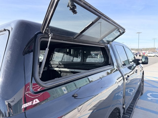 2023 Nissan Titan SV