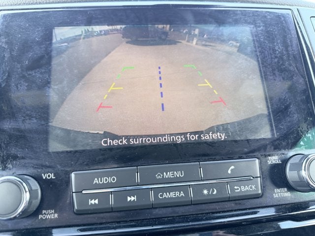 2023 Nissan Titan SV