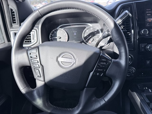 2023 Nissan Titan SV