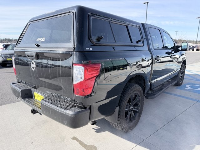 2023 Nissan Titan SV