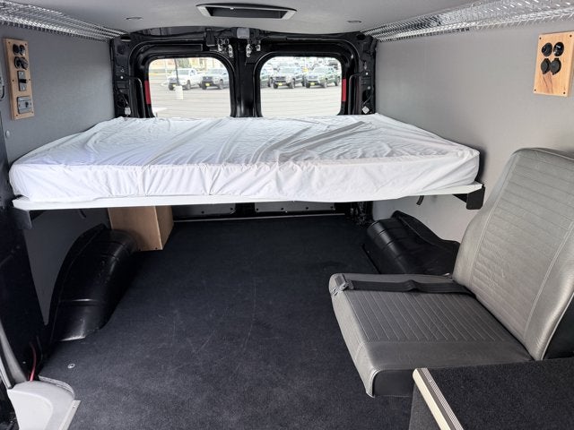 2016 Nissan NV SV