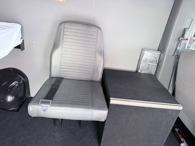 2016 Nissan NV SV