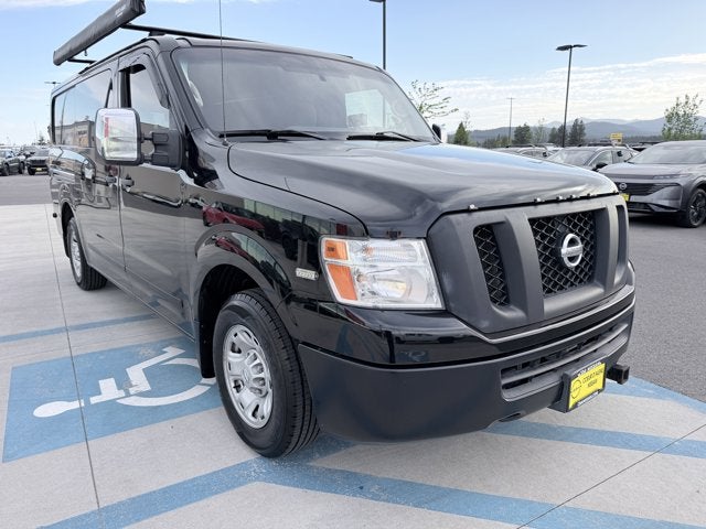 2016 Nissan NV SV