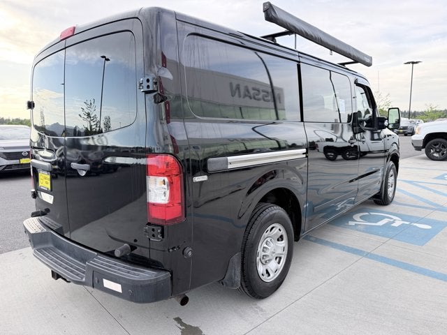 2016 Nissan NV SV