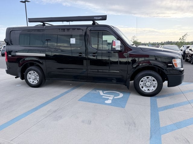 2016 Nissan NV SV