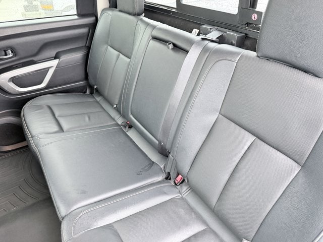 2017 Nissan Titan XD SL