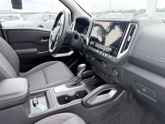 2025 Nissan Frontier SV