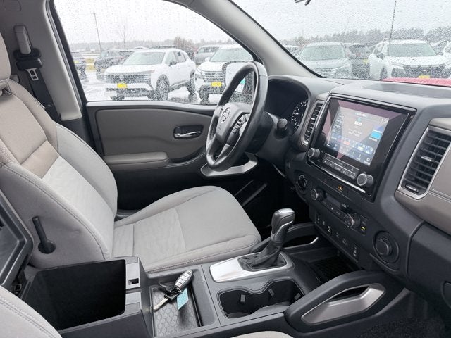 2022 Nissan Frontier SV