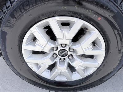 2023 Nissan Frontier SV