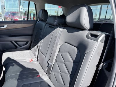 2025 Volkswagen Atlas 2.0T SE w/Technology