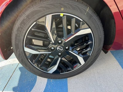 2025 Nissan Versa SR