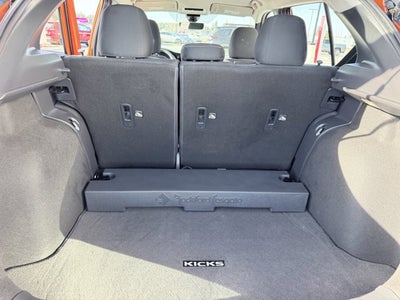 2021 Nissan Kicks SR