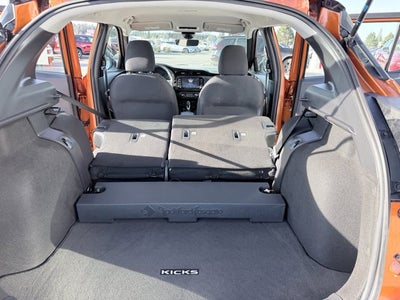 2021 Nissan Kicks SR