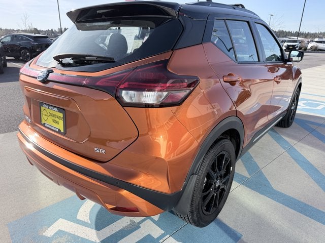 2021 Nissan Kicks SR