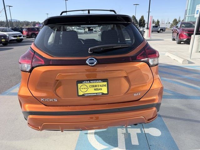 2021 Nissan Kicks SR