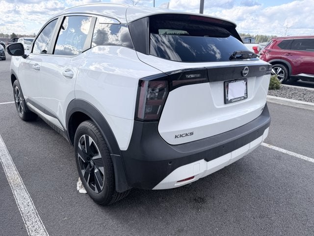 2025 Nissan Kicks SV