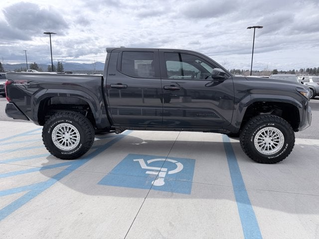 2026 Toyota Tacoma 4WD SR5