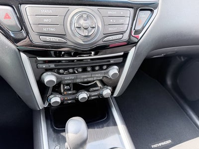 2014 Nissan Pathfinder SV