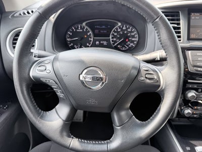 2014 Nissan Pathfinder SV