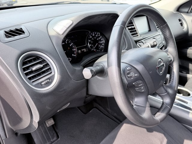 2014 Nissan Pathfinder SV