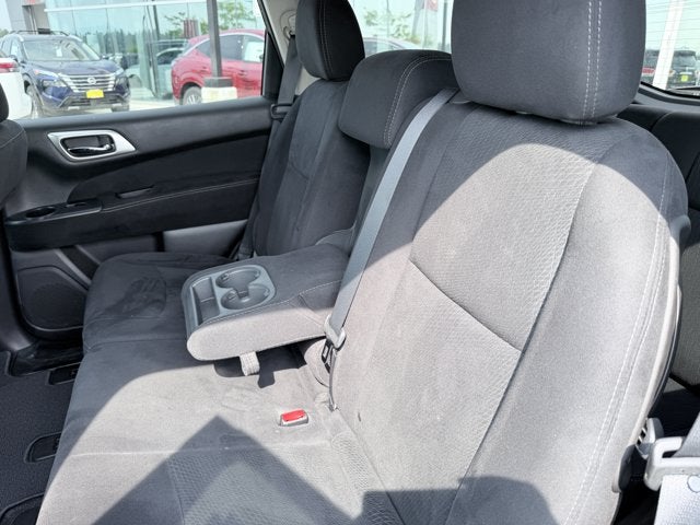 2014 Nissan Pathfinder SV