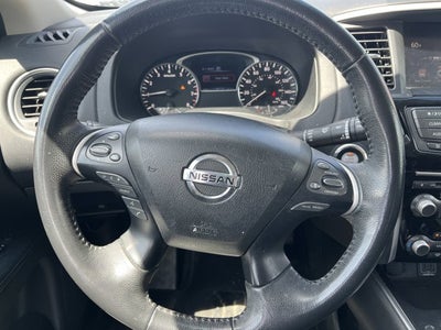 2019 Nissan Pathfinder SV