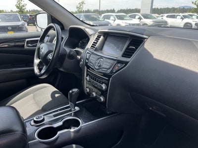 2019 Nissan Pathfinder SV