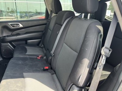 2019 Nissan Pathfinder SV