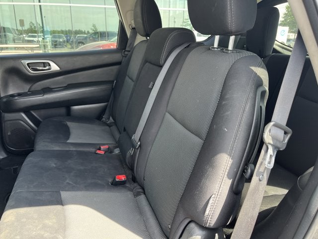 2019 Nissan Pathfinder SV