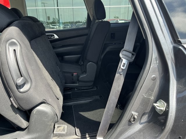 2019 Nissan Pathfinder SV