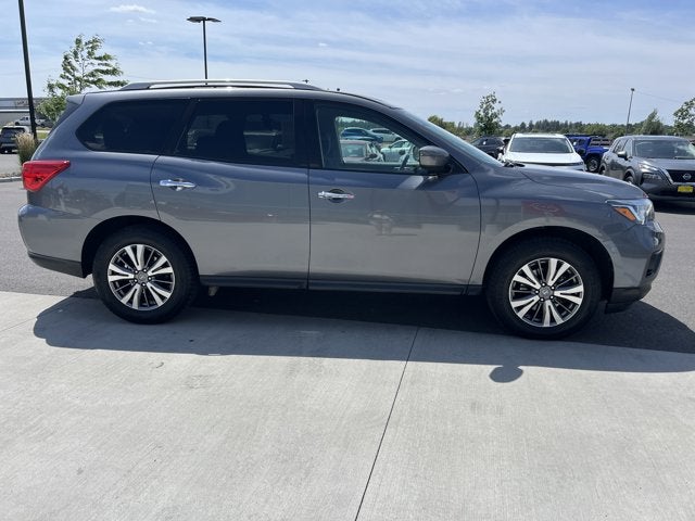 2019 Nissan Pathfinder SV