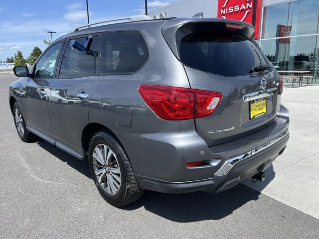 2019 Nissan Pathfinder SV
