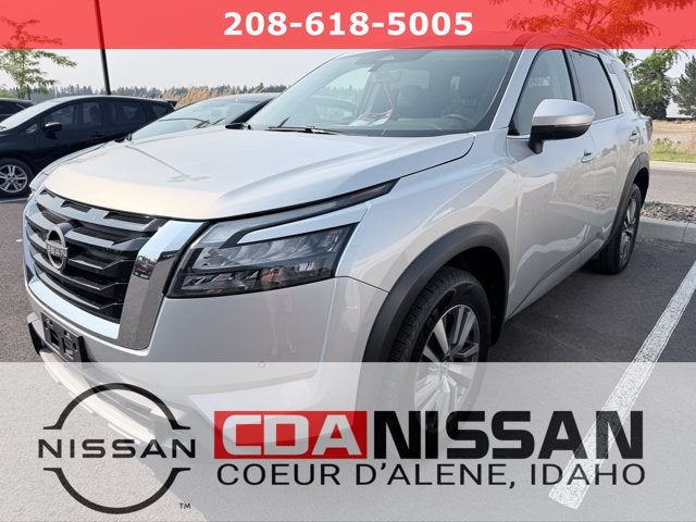 2025 Nissan Pathfinder SL