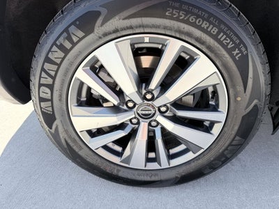 2025 Nissan Pathfinder SL