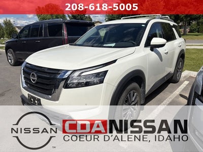2022 Nissan Pathfinder SL