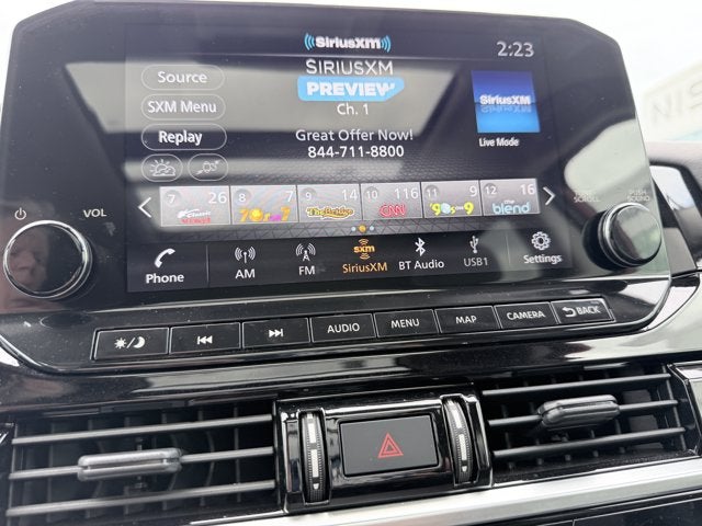 2023 Nissan Pathfinder SL