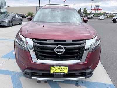 2023 Nissan Pathfinder SL