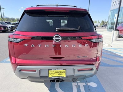 2026 Nissan Pathfinder SL