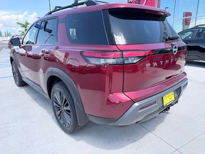 2026 Nissan Pathfinder SL
