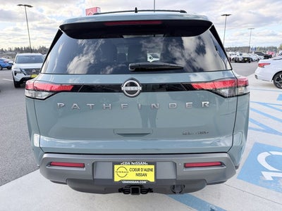 2026 Nissan Pathfinder SL