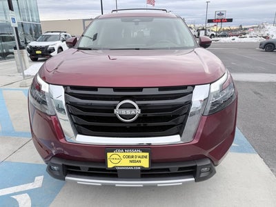 2025 Nissan Pathfinder Platinum