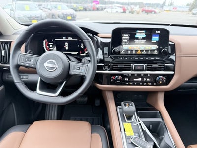 2025 Nissan Pathfinder Platinum