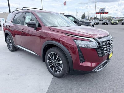 2026 Nissan Pathfinder Platinum