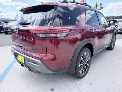 2026 Nissan Pathfinder Platinum