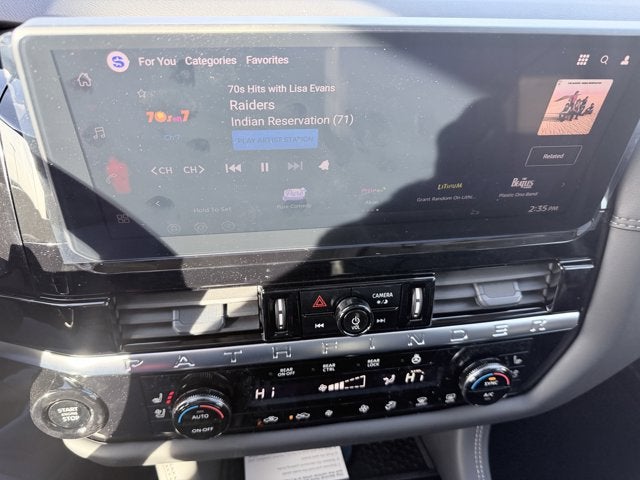 2026 Nissan Pathfinder Platinum