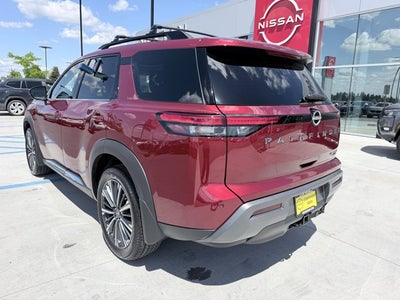 2026 Nissan Pathfinder Platinum